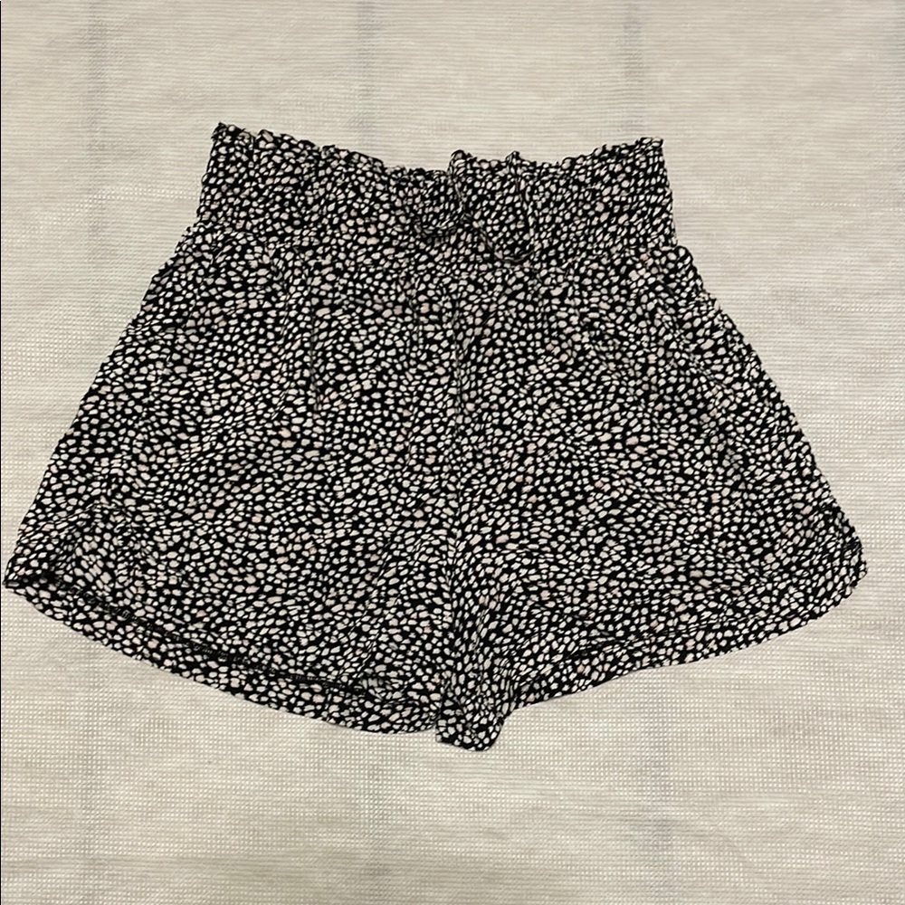 Abercrombie & Fitch High Waist Black and White Shorts